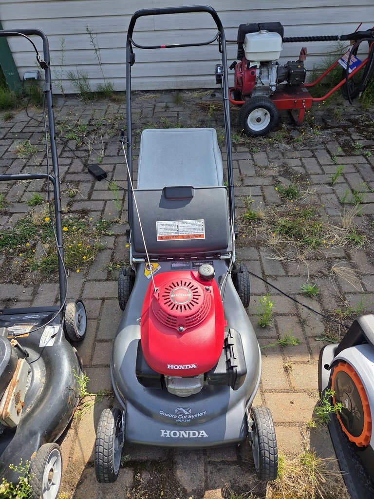 Lawnmower Honda HRR216
