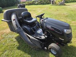 [USED] Lawn Tractor Craftsman DYS5500